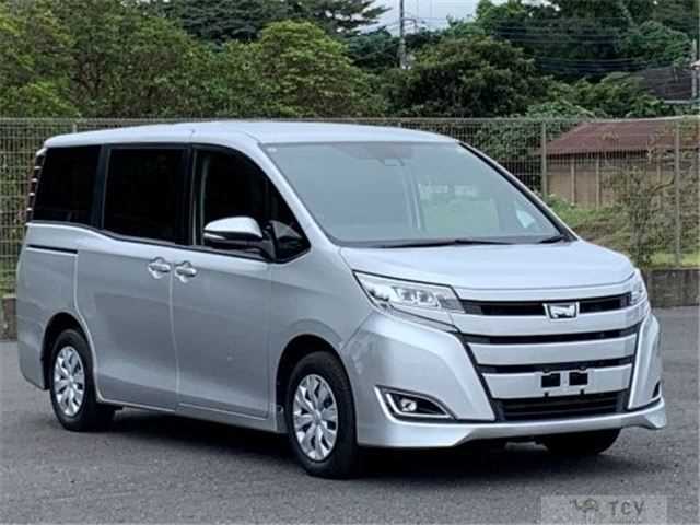 2017 Toyota Noah