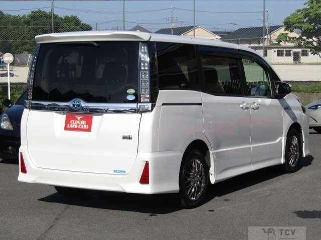 2016 Toyota Voxy