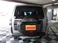 2017 Mitsubishi Pajero