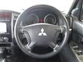 2017 Mitsubishi Pajero