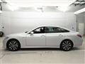 2019 Toyota Crown Hybrid