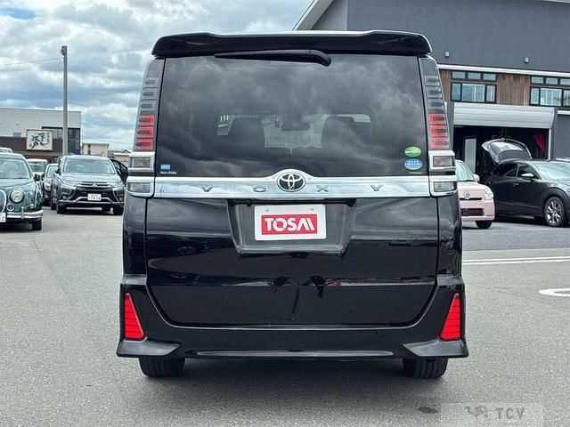 2018 Toyota Voxy