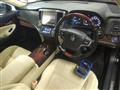 2016 Toyota Crown Majesta