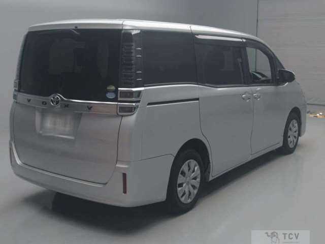 2018 Toyota Voxy