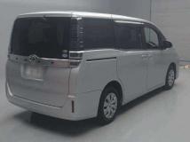 2018 Toyota Voxy