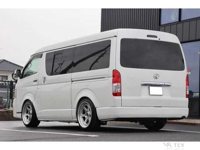 2011 Toyota Regiusace Van