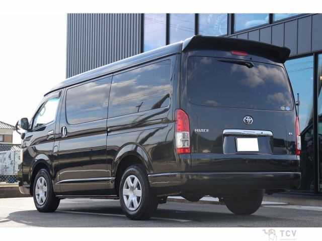 2009 Toyota Hiace Wagon