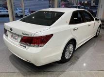 2016 Toyota Crown Hybrid