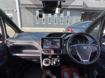 2017 Toyota Voxy