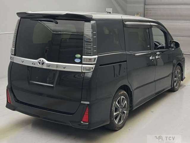 2018 Toyota Voxy