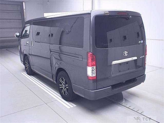 2018 Toyota Regiusace