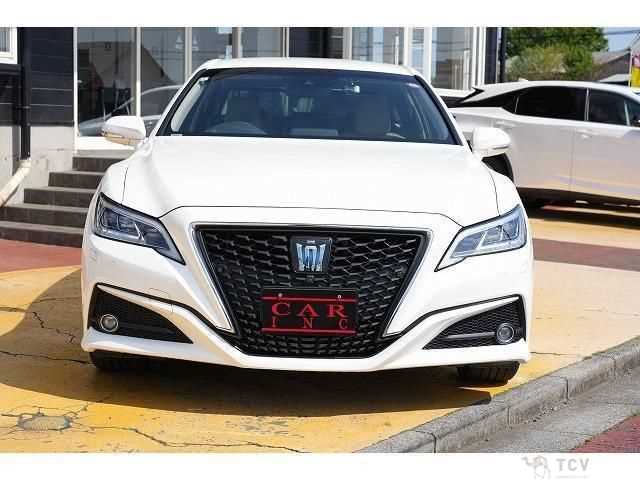 2019 Toyota Crown Hybrid