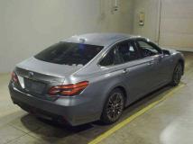 2019 Toyota Crown Hybrid