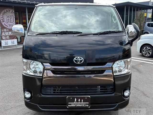 2016 Toyota Hiace