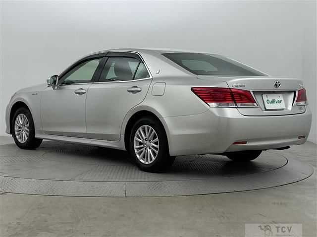 2017 Toyota Crown Hybrid