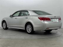 2017 Toyota Crown Hybrid