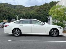 2018 Toyota Crown Hybrid