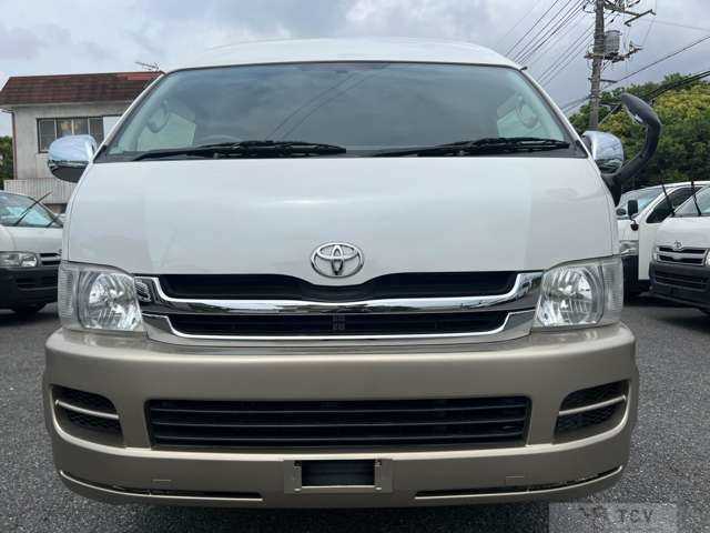 2009 Toyota Hiace