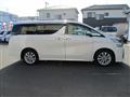 2015 Toyota Vellfire