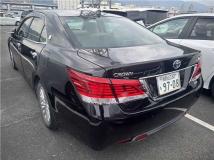 2016 Toyota Crown Hybrid