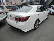 2018 Toyota Crown Hybrid