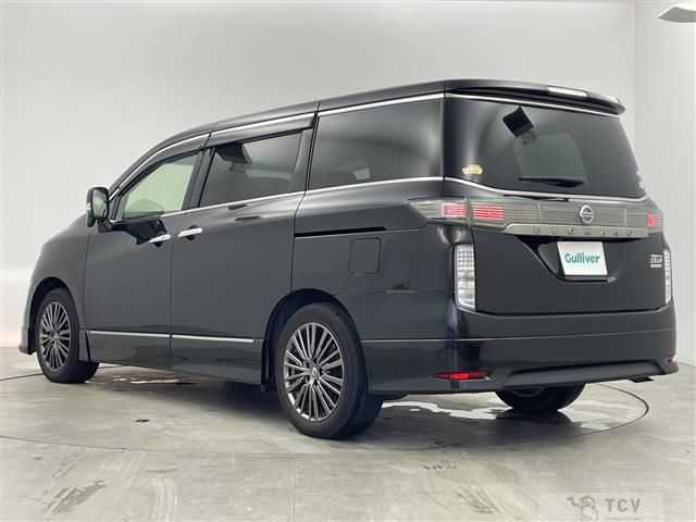 2015 Nissan Elgrand