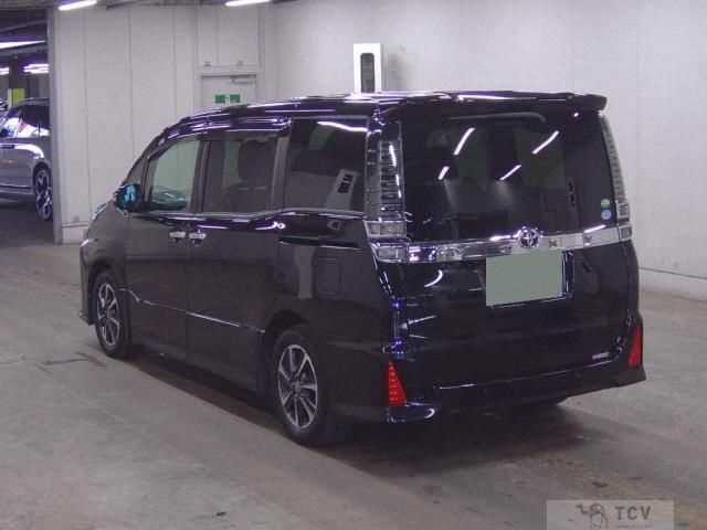 2019 Toyota Voxy