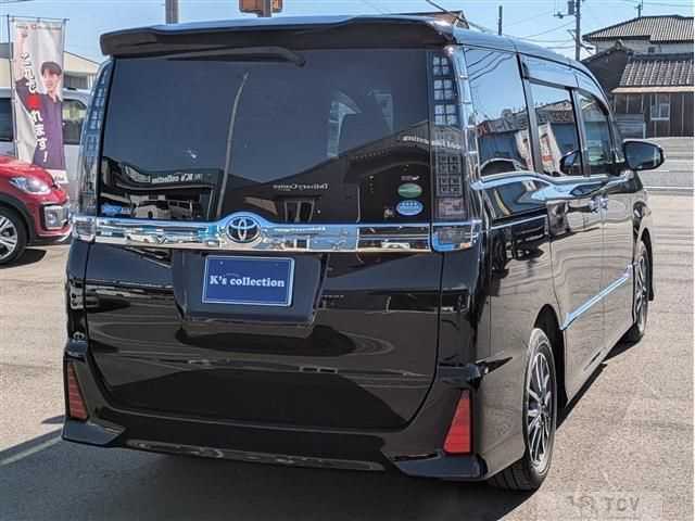 2016 Toyota Voxy