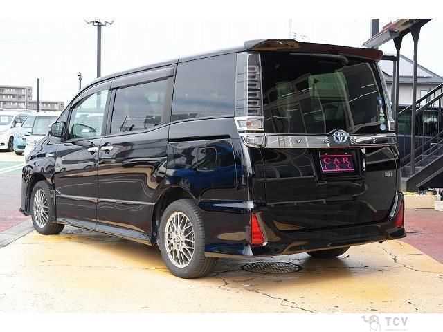2018 Toyota Voxy