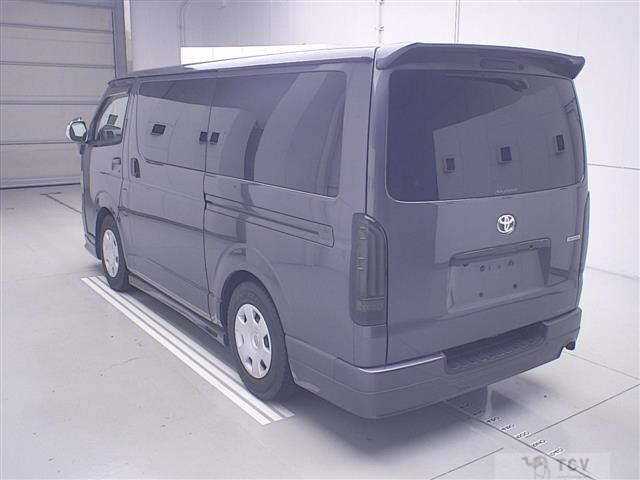 2013 Toyota Regiusace