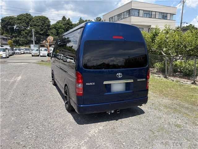2008 Toyota Hiace