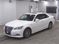 2015 Toyota Crown Hybrid