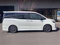 2018 Toyota Voxy