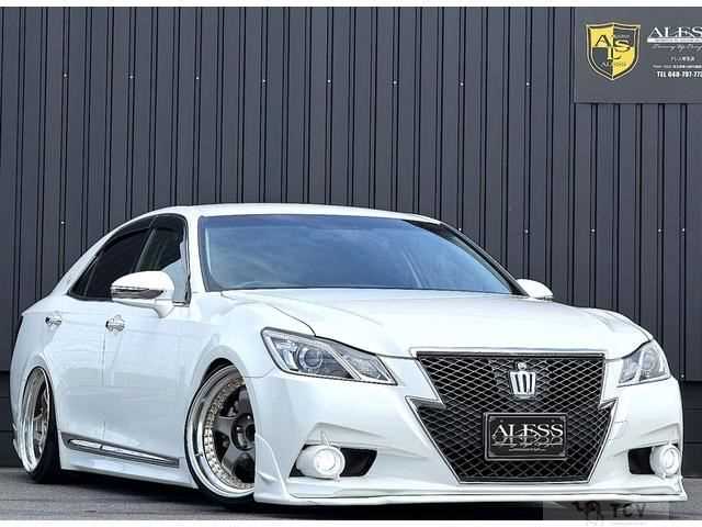 2013 Toyota Crown