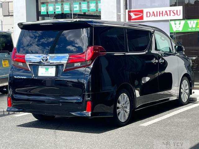 2015 Toyota Alphard