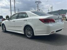 2013 Toyota Crown Hybrid