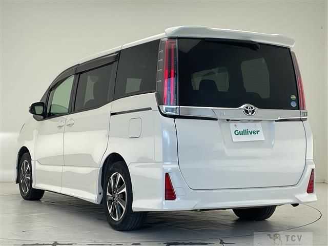2017 Toyota Noah