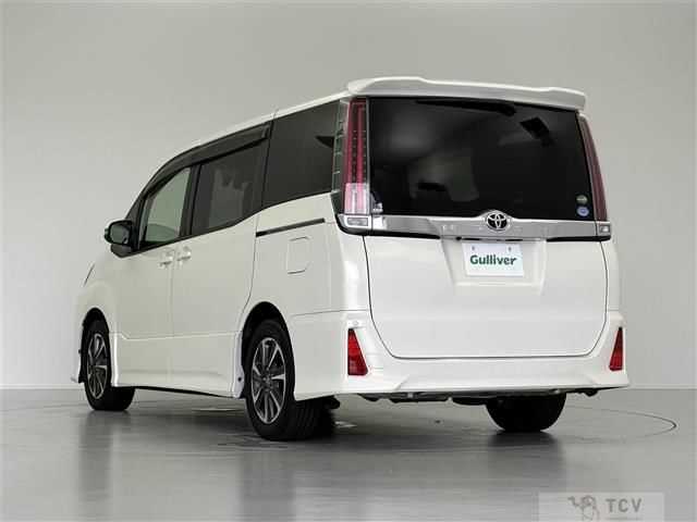 2017 Toyota Noah