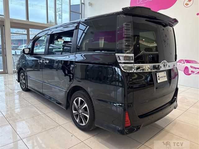 2019 Toyota Voxy