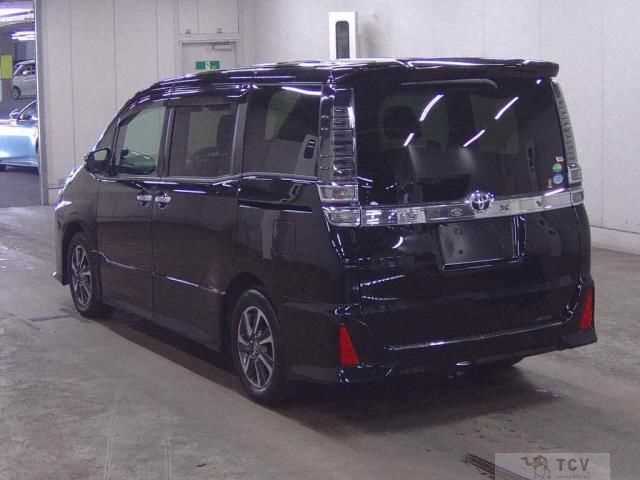 2020 Toyota Voxy