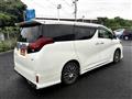 2015 Toyota Alphard