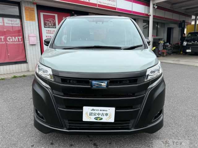 2017 Toyota Noah
