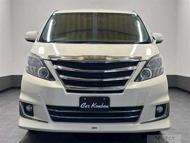 2013 Toyota Alphard Hybrid