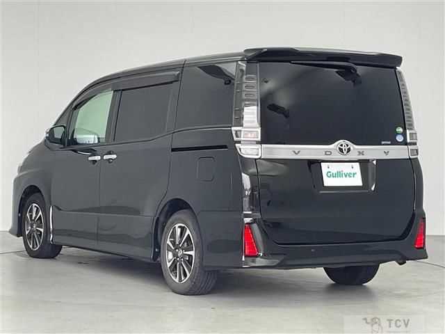 2019 Toyota Voxy