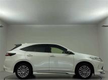 2017 Toyota Harrier