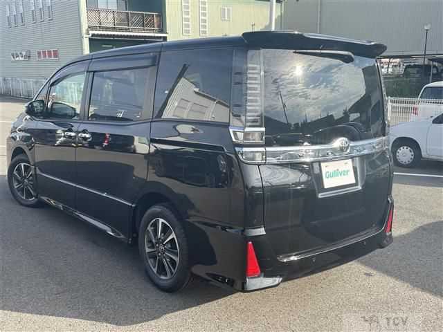 2019 Toyota Voxy