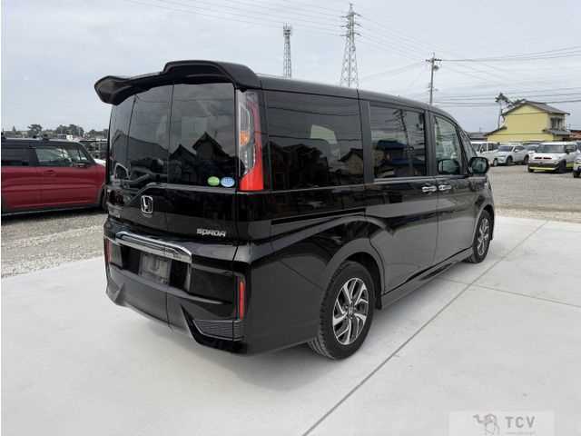 2016 Honda Step WGN