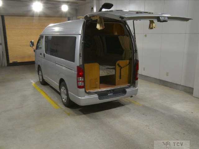2008 Toyota Hiace