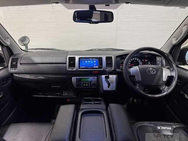 2014 Toyota Hiace