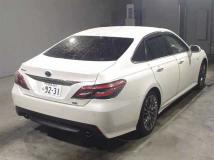 2019 Toyota Crown Hybrid